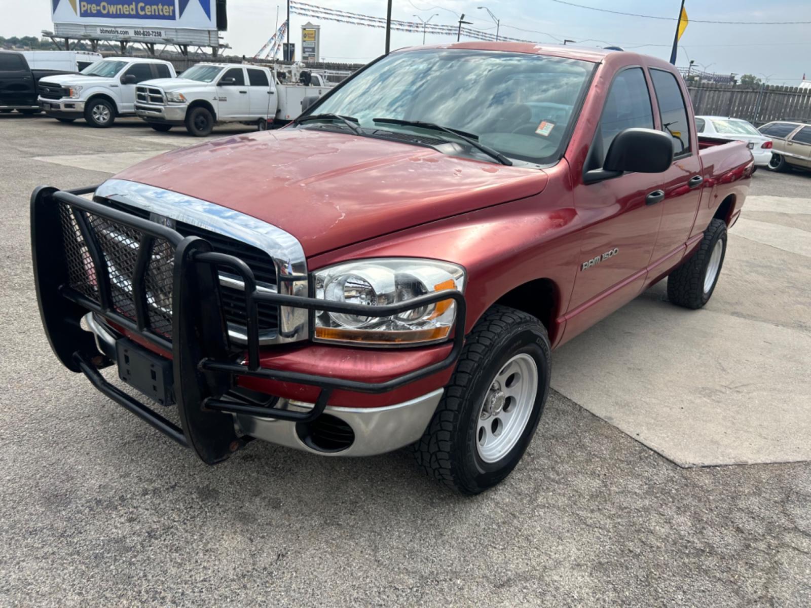 2006 Red /Beige Dodge Ram 1500 (1D7HU18N36S) , located at 1687 Business 35 S, New Braunfels, TX, 78130, (830) 625-7159, 29.655487, -98.051491 - Photo #0